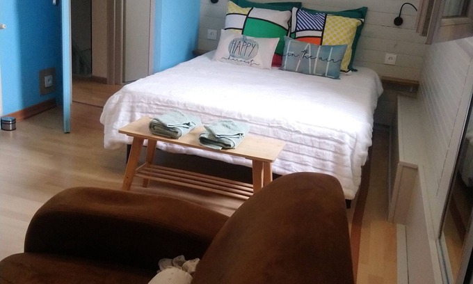 Virazeil Lit Et Petit-Déjeuner | Chambre parentale et piscine au calme à la campagne