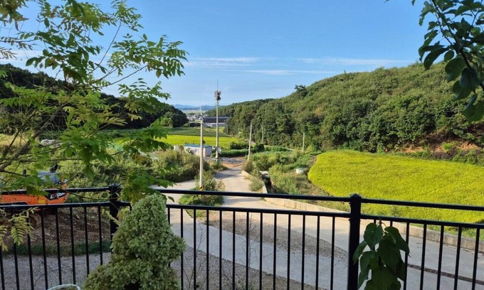 Paju Maison | Master bedroom in New and Huge house in enjoyable Paju-si 파주 럭셔리 전원주택 마스터베드룸