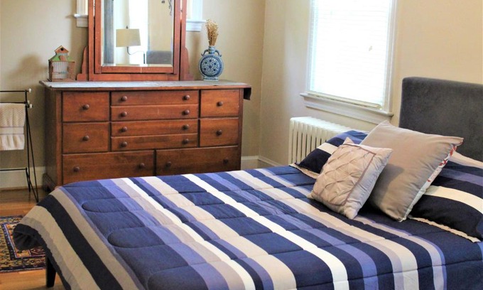 North Cleveland Park Maison | Master Bedroom-Private Bath, Washington DC