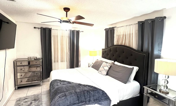 Margate Maison | Master Bedroom suite - Perfect for a getaway. Near CHASE Stadium