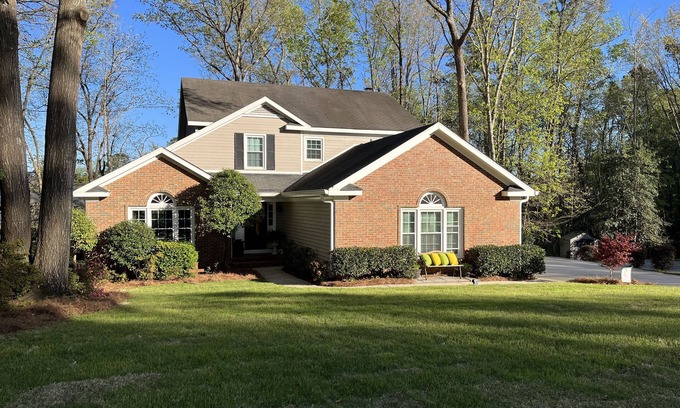 Martinez Maison | Location du Maître - Belle maison de 3 chambres et 3 salles de bain à quelques minutes d'Augusta National
