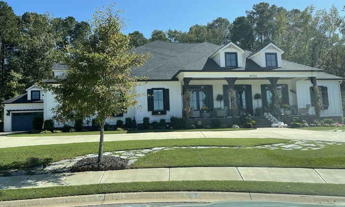 Evans Maison | Masters Golf dream rental! This new ranch style generation home is 5700 sq ft !