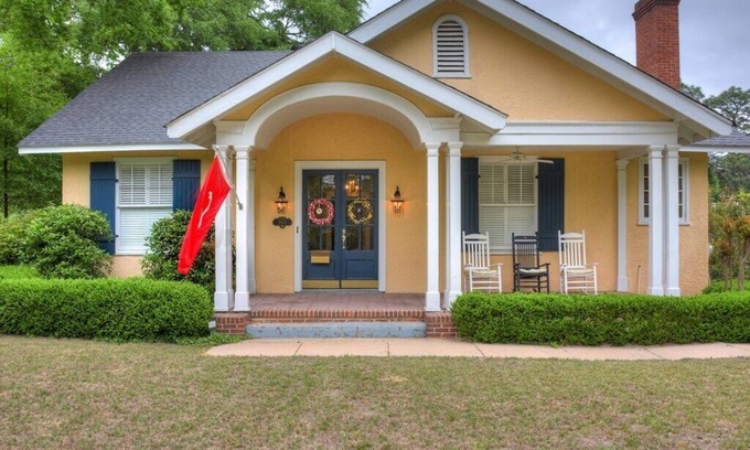 Forest Hills Maison | Masters Rental- 2.5 mi from course! 4 Bd/ 3 Ba