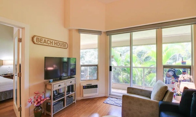 Kihei Copropriété | Maui Banyan F-203 Stunning 1 Bedroom Condo With AC