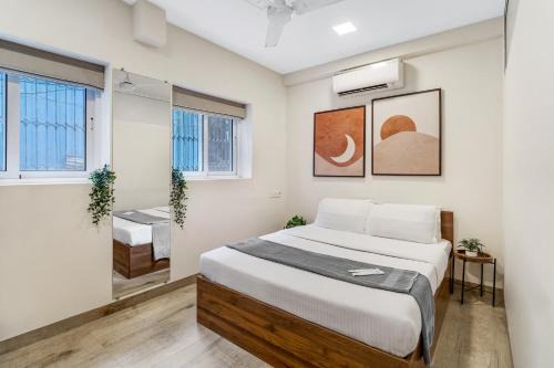 Pali Hill Lit Et Petit-Déjeuner | Maven 1BHK Khar W by The Bombay Home Company
