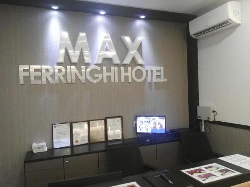 Batu Ferringhi Maison | Max Ferringhi Hotel