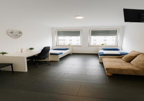 Heilbronn Maison | Maya Zimmer Zentral & Praktisch