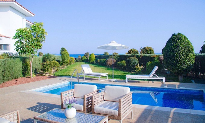 Mazotos Villa | Mazatos Beachfront Gardens | Villa with Garden View and Private Pool| Stunning & Tranquil Retreat | 3 Bedrooms