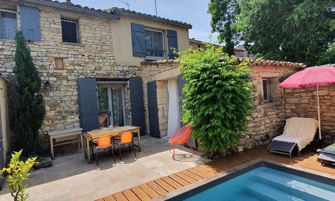 Aubussargues Maison | MAZET ENTRE VIGNES, OLIVIERS ET COLLINES