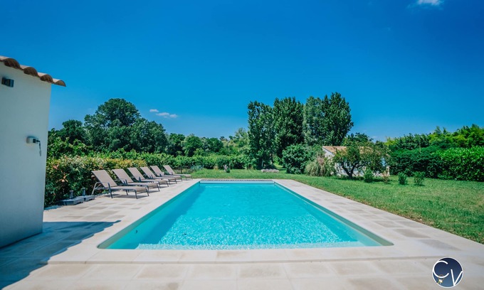 Saint-Quentin-la-Poterie Maison | Mazet au Calme -piscine Privée-grand Jardin Arboré