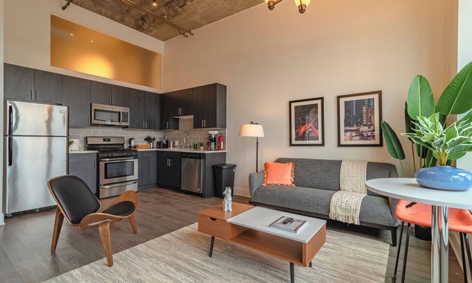 Near South Side Hôtel | McCormick 2B/2Ba for up to 8 guests w Opt Parking