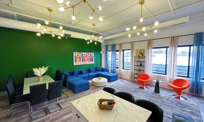 Near South Side Appartement | McCormick 6B/4Ba Luxury Suite for groups/12 guests