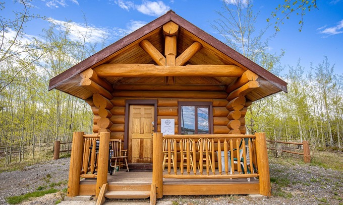 Clinton Maison | Meadow Lake Guest Ranch - Hunters Cabin