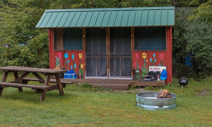 Etna Cabine | Meadow View Rustic Camping Cabin with WiFi