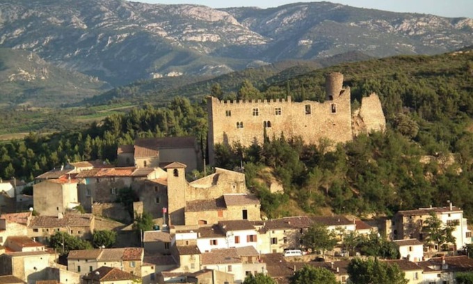 Durban-Corbieres Maison | Maison médiévale - à côté de Château