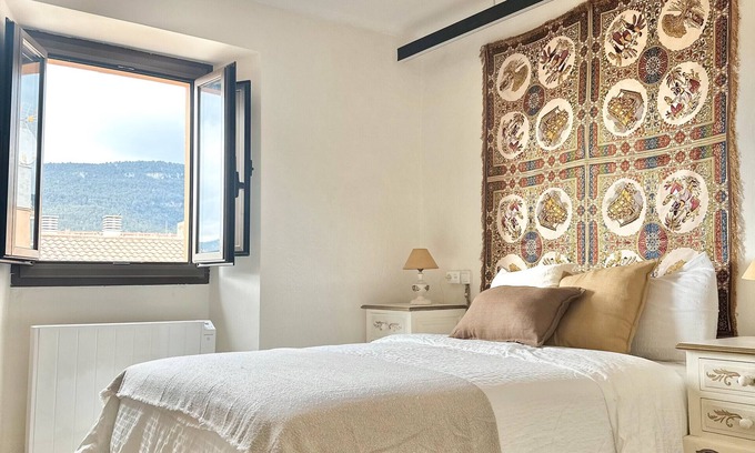 Montblanc Maison | Medieval House in Montblanc Center