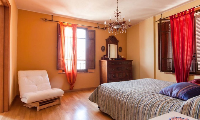Compignano Appartement | TOP appartement village médiéval, troisième étage avec Wi-Fi et de la climatisation