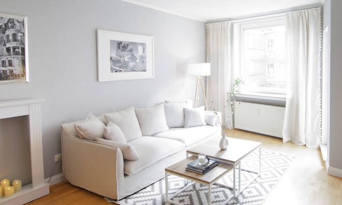 Bahnhofsvorstadt Appartement | Mediterranean design apartment I Central with cathedral view