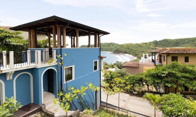 Las Catalinas Appartement | Mediterranean-style studio for 2 with terrace and BBQ area at Las Catalinas