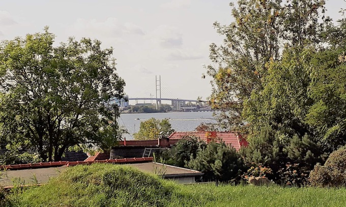 Altefaehr Appartement | MeerZeit-modern vacation apartment with a view of the sea and Stralsund