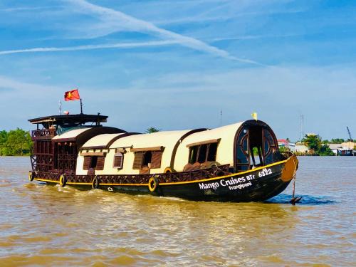 Giong Trom Location De Bateaux | Mekong Delta Overnight Sampan Cruise in Ben Tre