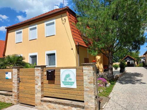 Balatonkeresztur Maison | MeLuIs