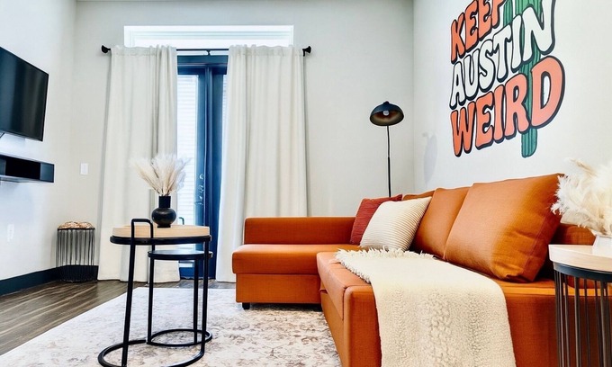 North Burnet Appartement | Memory Foam King Bed+Pool+Gym+Downtown Austin+Domain+Q2Stadium+FreeParking