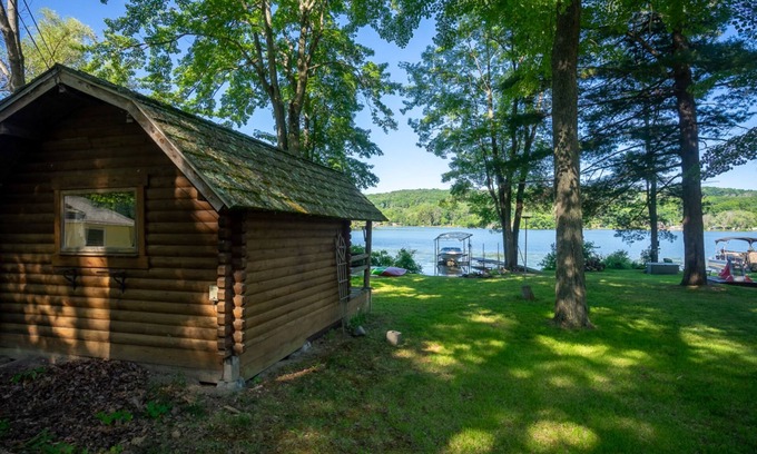 Bradford Cabine | Memory Island on Weller Island