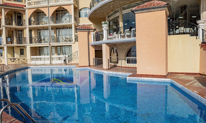Elenite Appartement | Atrium Beach - Appartement fonctionnel près de la plage - Elenite