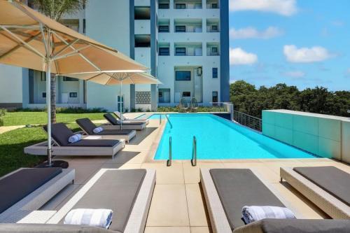 Pretoria Appartement | Menlyn apartment with ensuit Regency Hotel