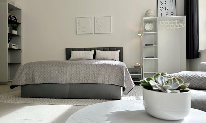Zentrum-Suedost Appartement | MEOS 2 -Zentrum-Hofblick-Gym-Netflix