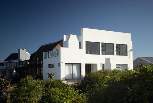 Boggoms Bay Maison | Meraki - Greek style beach house in Boggoms Bay