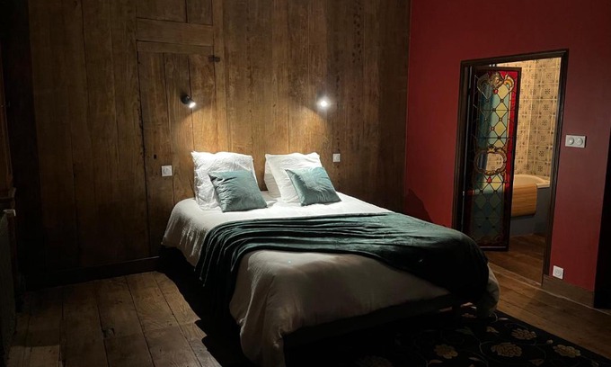 Montaubert - Rille - Saint-Sulpice Lit Et Petit-Déjeuner | Mercier de Montigny - Les Chambres du Beffroi - SPA et Massage