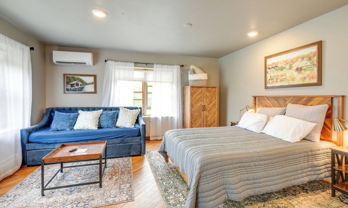 Meredith Appartement | Meredith Studio Near Downtown: Hike, Swim, Ski!