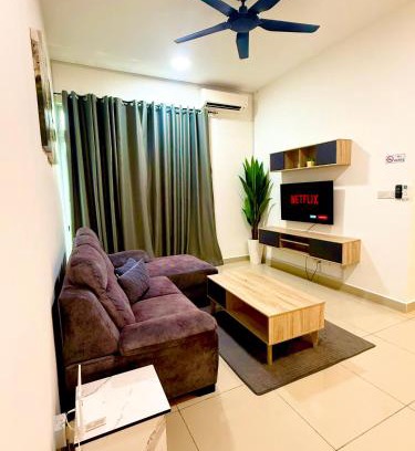 Masai Appartement | Meridin Bayvue Sea View Homestay by JP