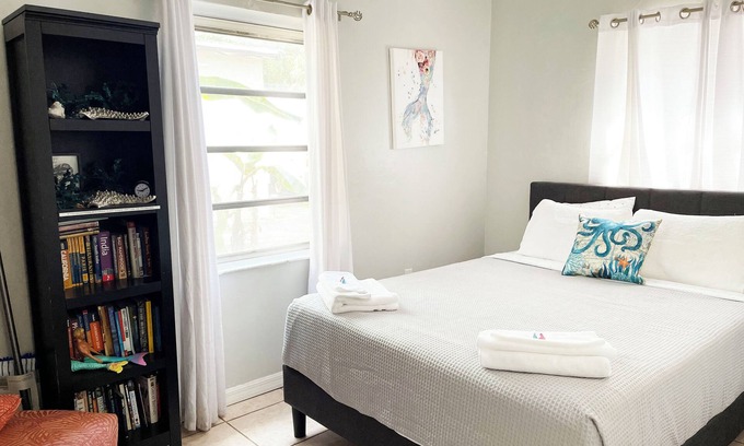 Fort Lauderdale Maison | Mermaid Haven House in Oakland Park near Wilton Manors Close to Cruises & Beach