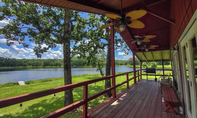 Edom Maison | Mermaid Lake House - Arcridgeranchresort.com