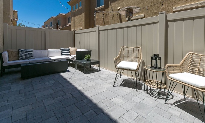 Mesa Hôtel | Mesa Palms Ferro 4 Bedroom Townhouse by Redawning