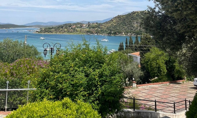 Ildır Koyu Appartement | Mesmerizing Flat with Shared Pool in Cesme, Ildir