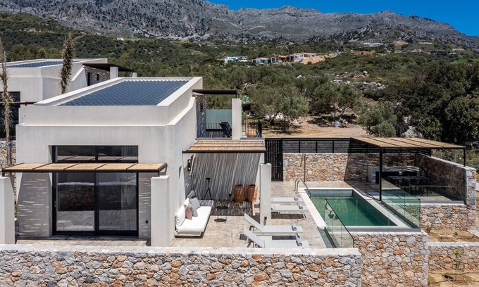 Agios Vasileios Villa | Metatulia 3 villa,sea views,pool,Souda,Plakias