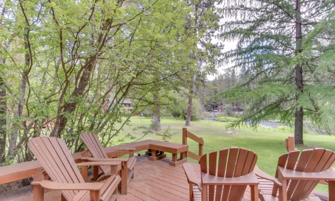 Camp Sherman Cabine | Votre refuge secret sur la rivière - Rustic-chic, cabane au bord de la rivière dans les bois - près de