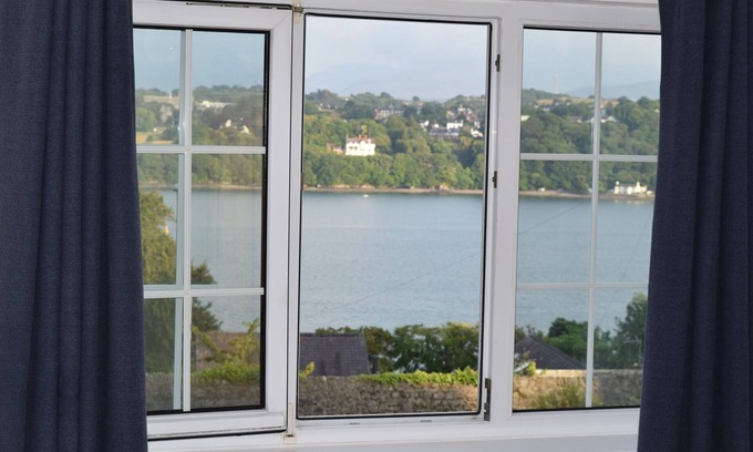 Menai Bridge Cottage | Mews Cottage, PONT DE MENAI