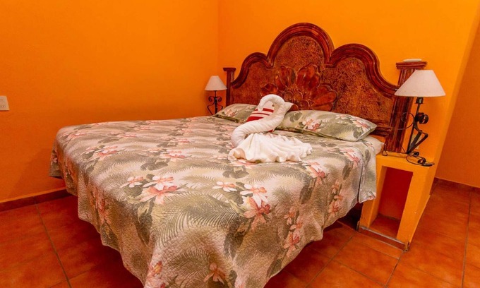 Chacala Maison | Mexican Style King Garden Room in Playa Chacala