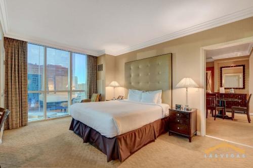 Las Vegas Maison | MGM Signature-17-801 1Br2Ba F1 Strip View Balcony