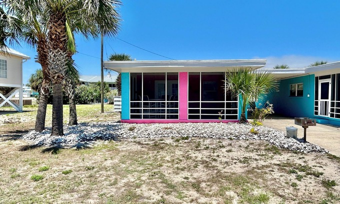 East End Maison | Miami across the street from the beach