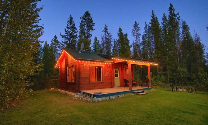 Tete Jaune Cache Chalet De Ski | Mica Mountain Lodge & Log Cabins