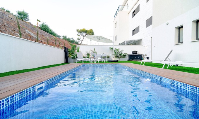 Tiberias Maison | Michealangelo- appartement de jardin de luxe avec piscine