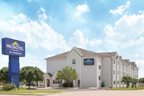 Independence Hôtel | Microtel Inn and Suites Independence