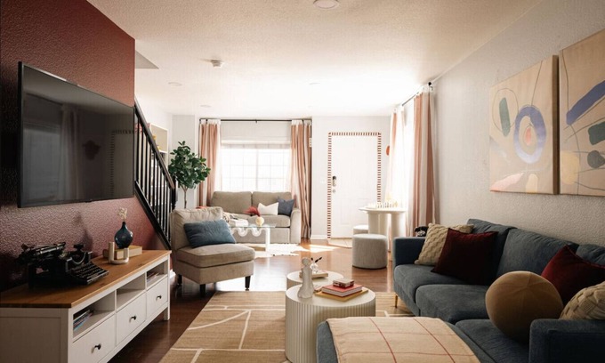 Barths Maison | Mid-Century Gem | 3BR | Hot Tub | Close to Denver