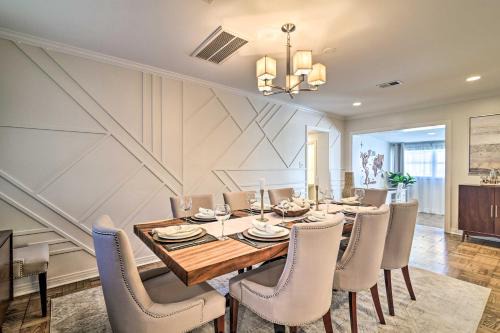 Lakeland Maison | Mid-Century Modern Escape in Central Lakeland!